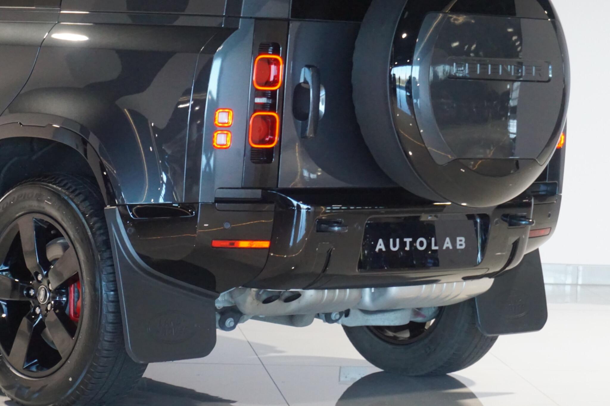 Land Rover Defender 110 3.0 D350 MHEV X-Dynamic HSE Hard Top SUV 5dr Diesel Auto 4WD MWB Euro 6 (s/s) (350 ps)